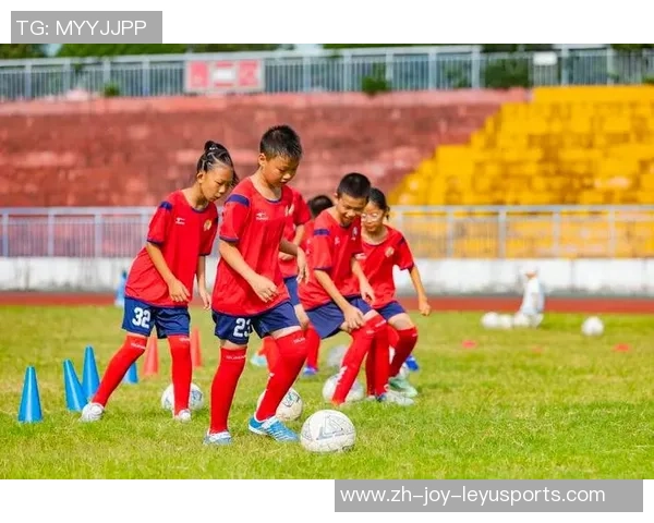 雨花区足球热潮兴起助力青少年成长与社区团结发展